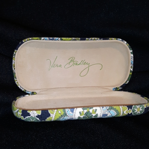 Vera Bradley Accessories - VERA BRADLEY EYEWEAR CASE